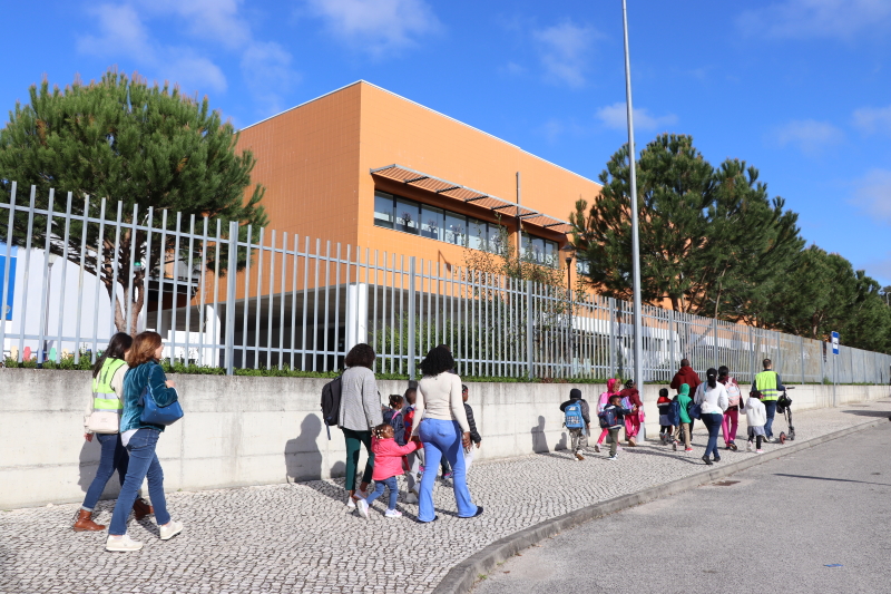 Vou a pe para a escola HP