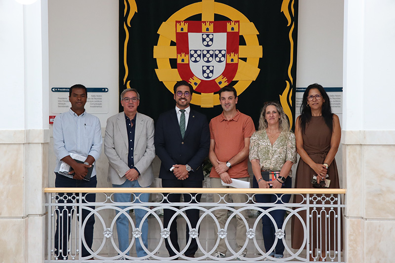 Assinatura de Auto de Consignação | Construção da Escola Básica Sophia de Mello Breyner Andresen