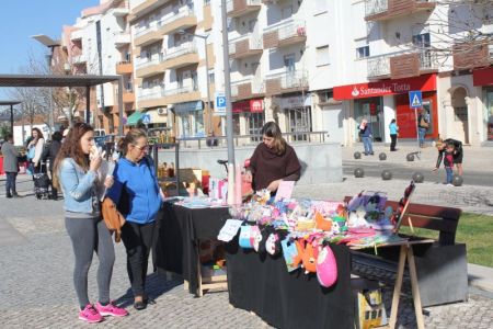 Viver o Comércio dinamizou a Praça Salgueiro Maia