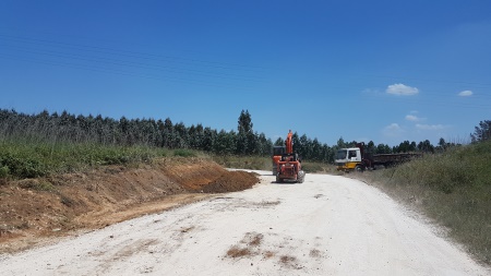 Empreitada de Requalificação do Arruamento Bonito/Limite do Concelho (Atalaia)